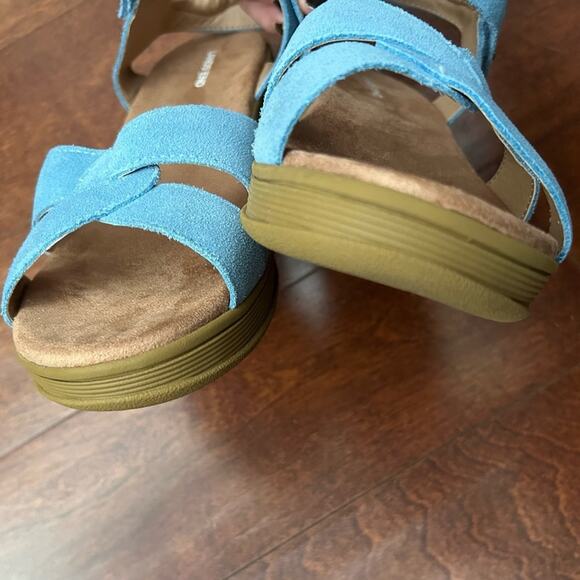Lands' End Blue Leather Wedge Comfort Sandals, Perfect for Summer, Size 10 - Picture 6 of 13